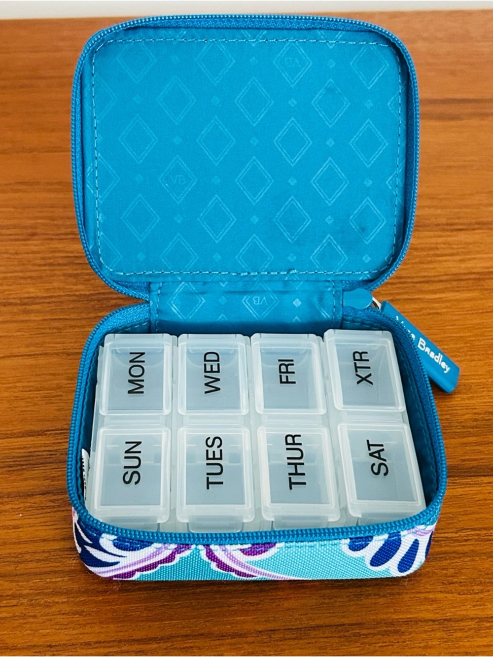 Vera Bradley All in One Pill Box in Waikiki Paisley - Picture 2 of 3